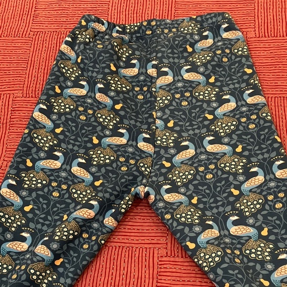 Just Cozy size women’s m/l peacock & Floral Patterned velour Leggings - Picture 13 of 13